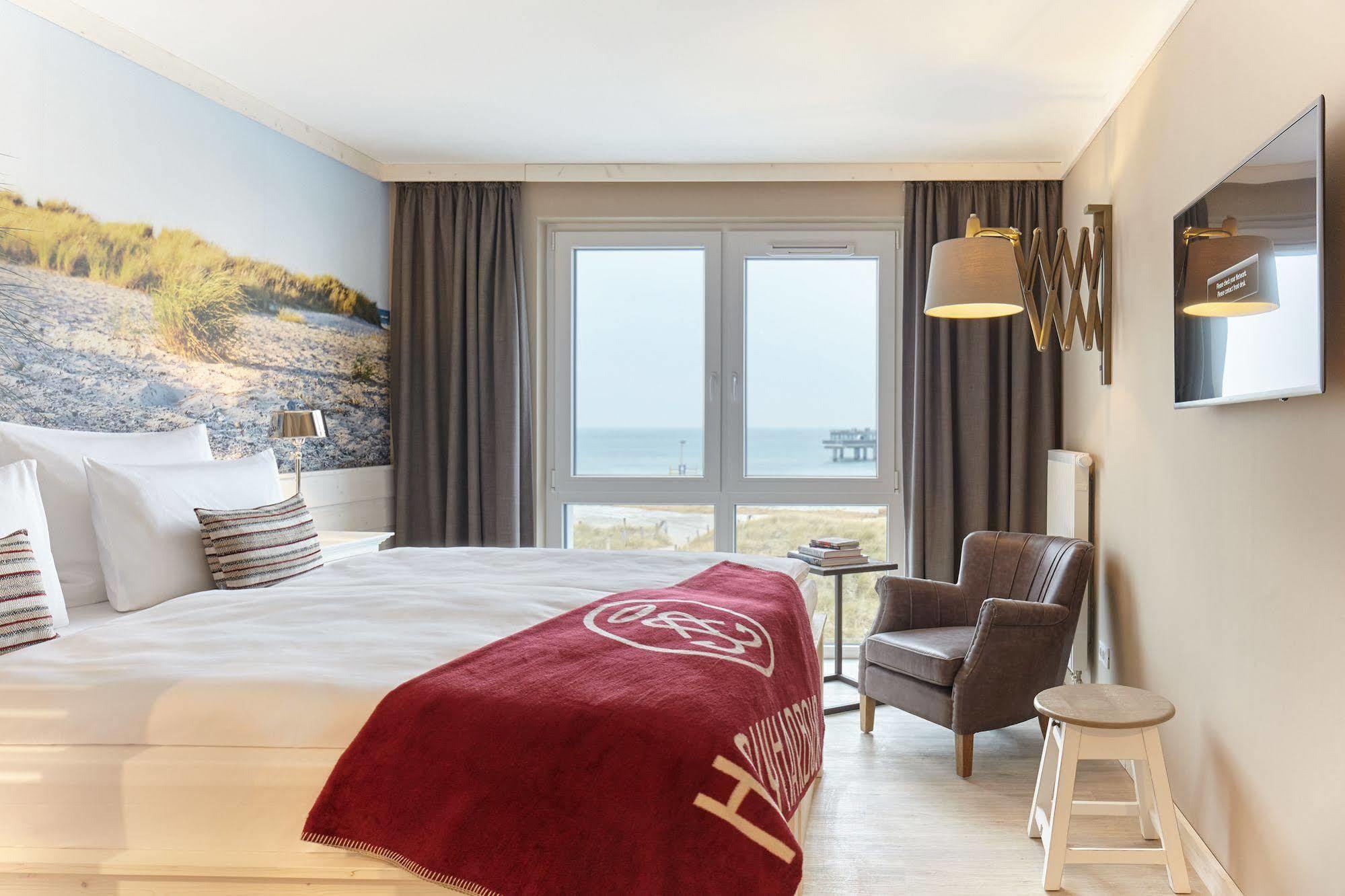 Beach Motel Heiligenhafen Hotel 4*